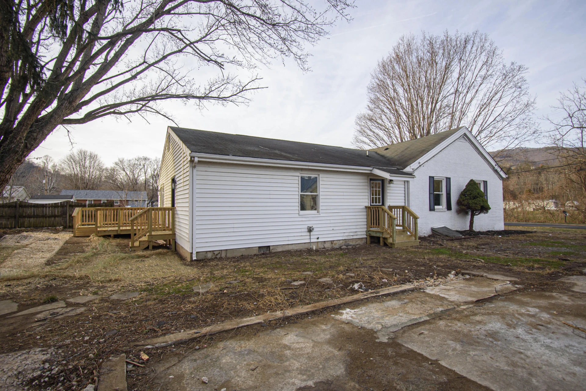 5291 Lafayette RD - Photo 4