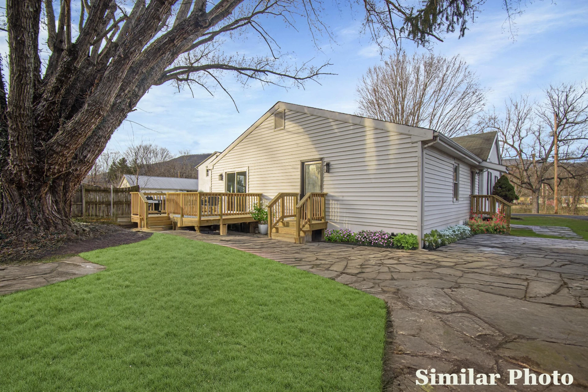 5291 Lafayette RD - Photo 7