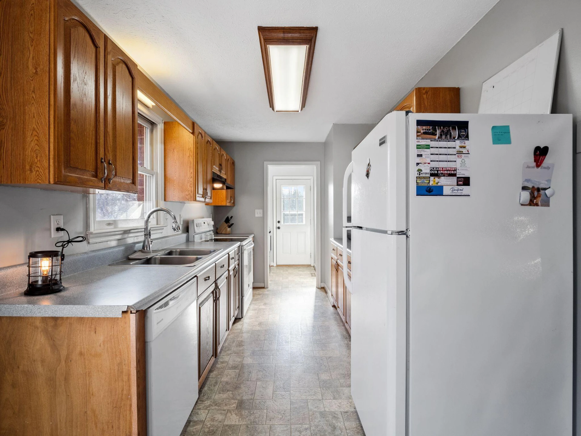 2001 Woodhaven DR - Photo 8