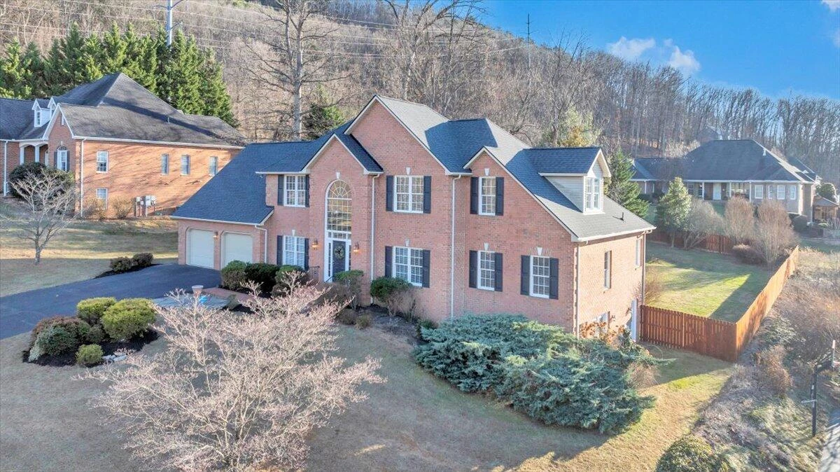 232 Post Oak DR