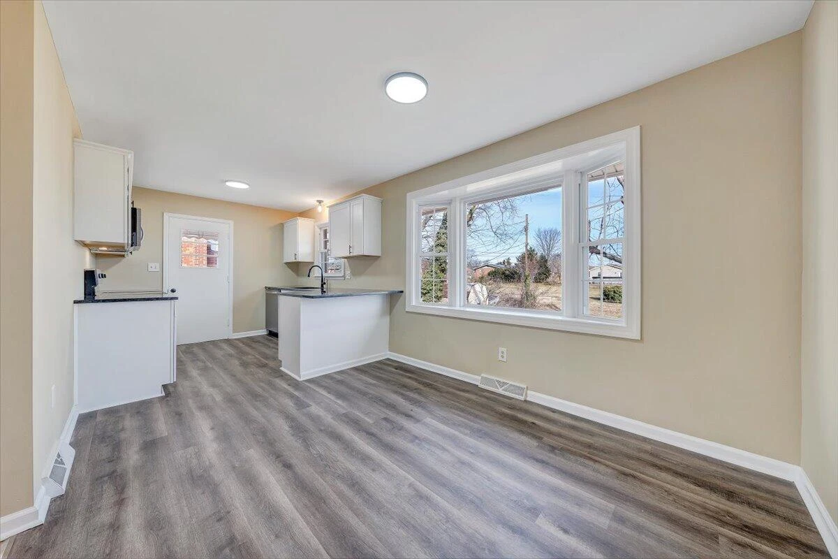 5809 Sierra DR NW - Photo 14