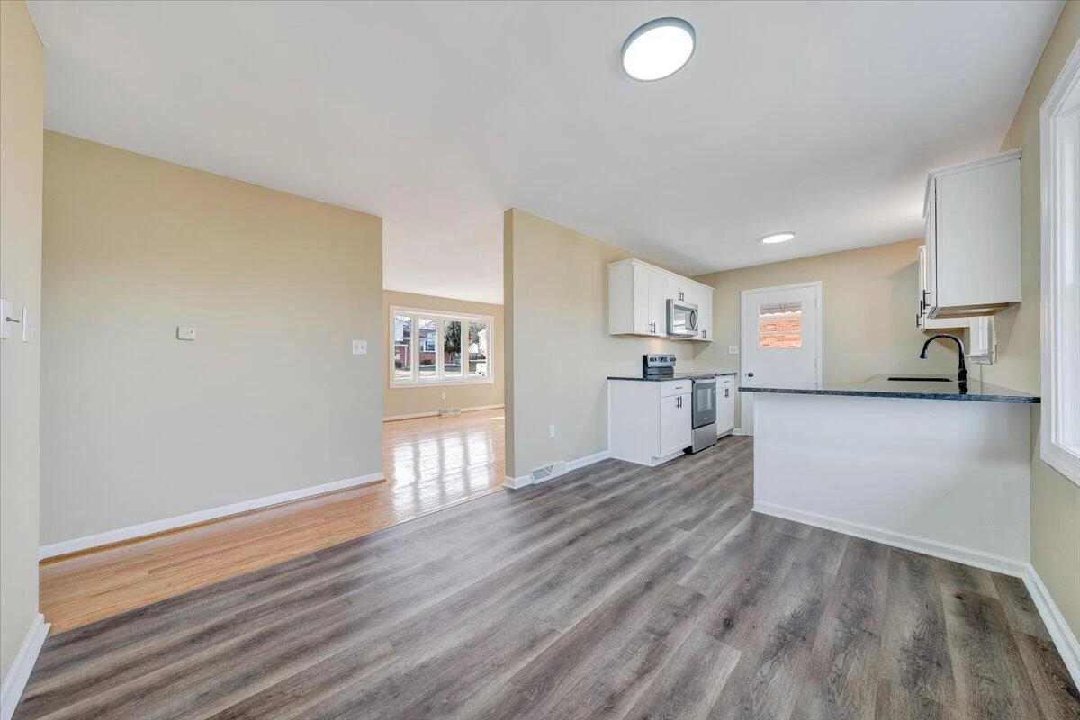 5809 Sierra DR NW - Photo 15