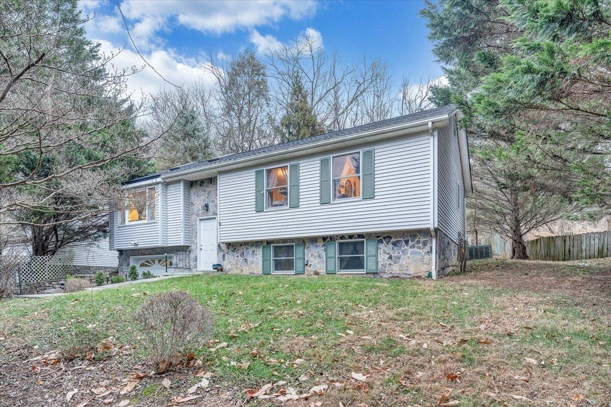 2720 Grandin RD SW - Photo 14