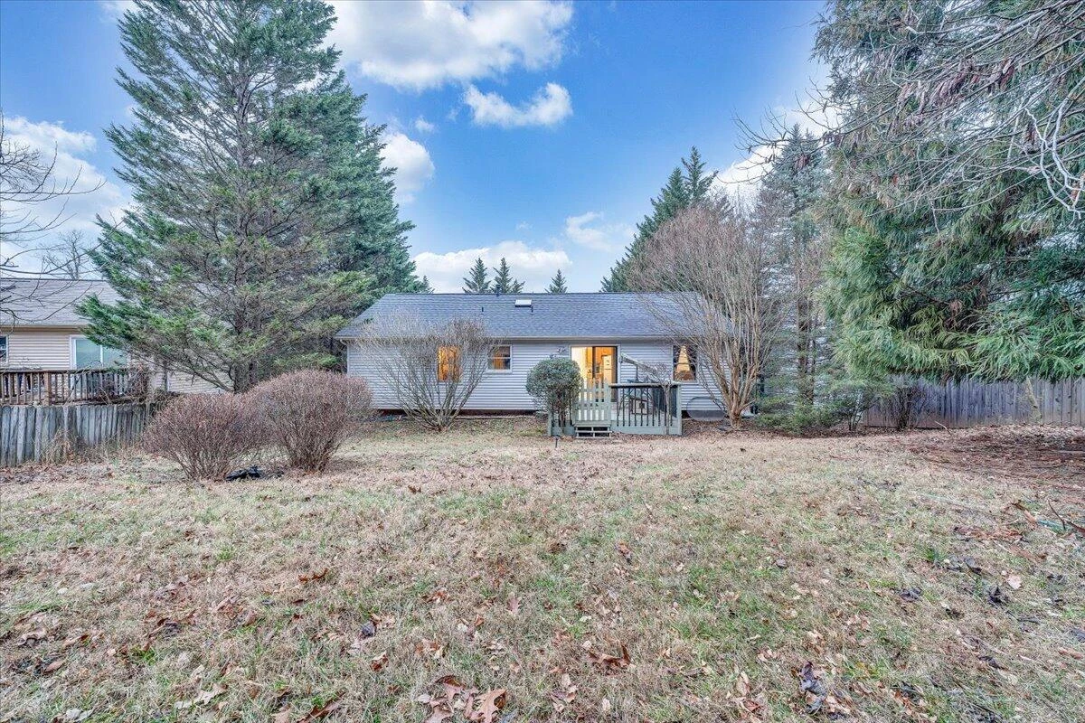 2720 Grandin RD SW - Photo 16