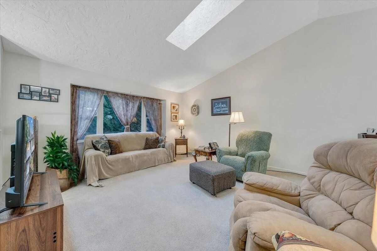 2720 Grandin RD SW - Photo 23