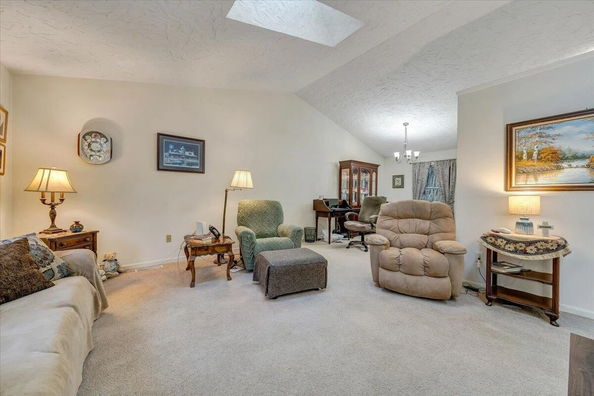 2720 Grandin RD SW - Photo 25