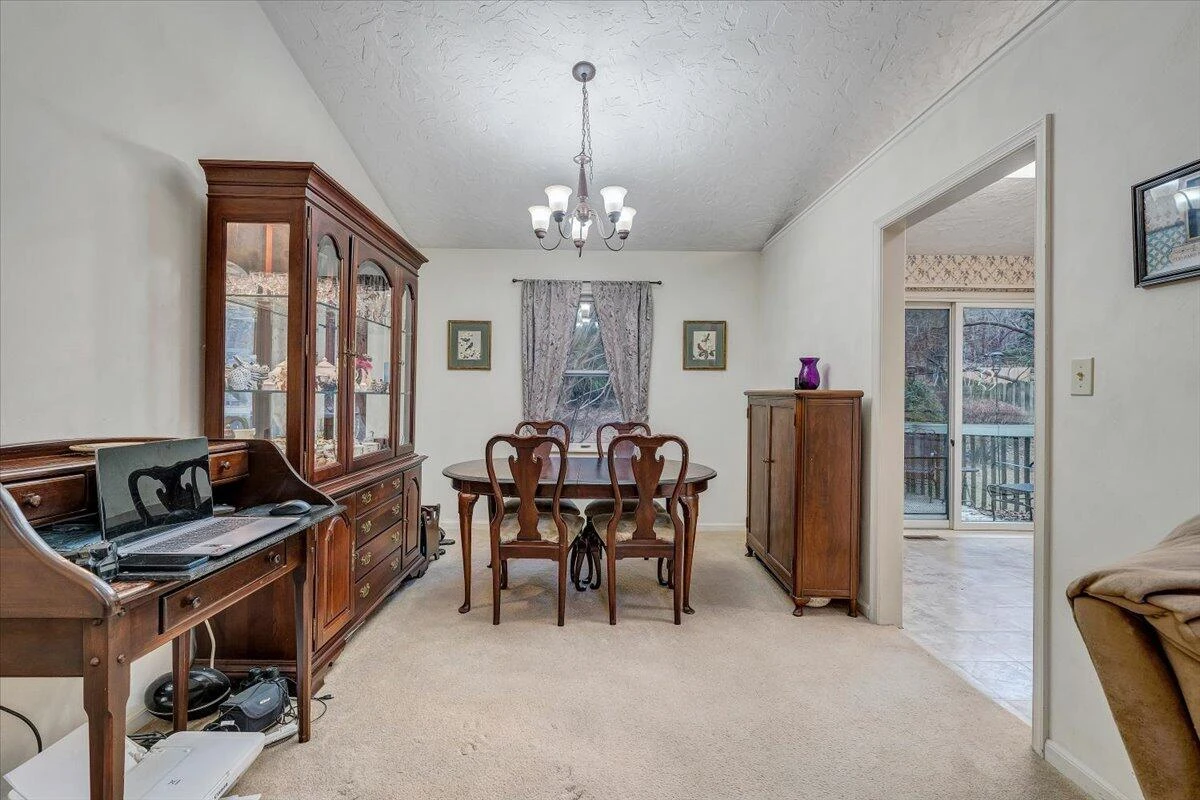 2720 Grandin RD SW - Photo 27