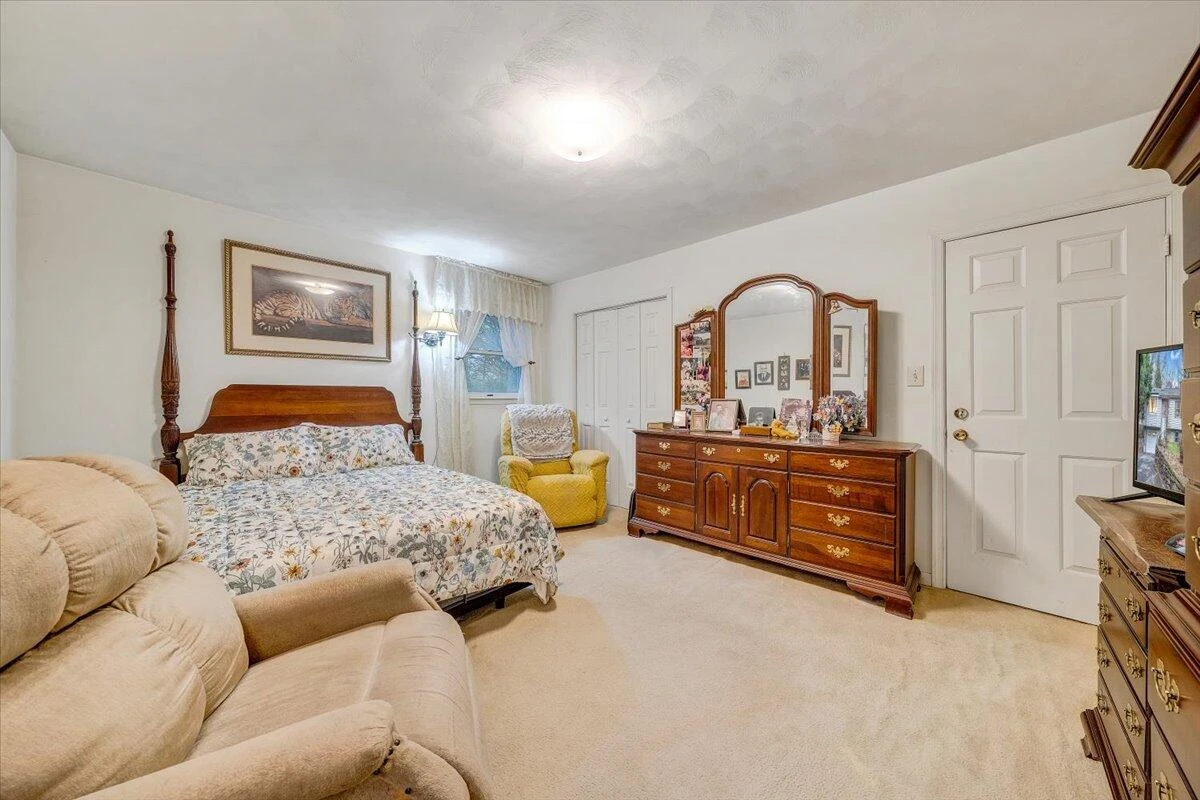 2720 Grandin RD SW - Photo 34