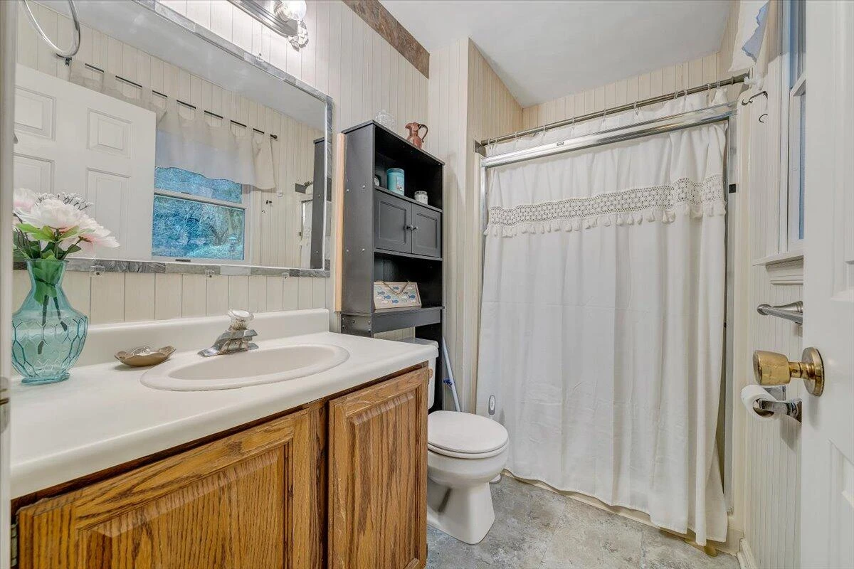 2720 Grandin RD SW - Photo 35