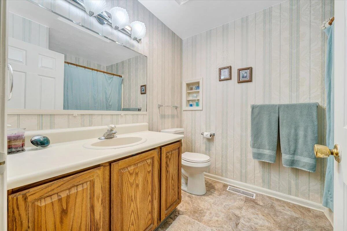 2720 Grandin RD SW - Photo 40