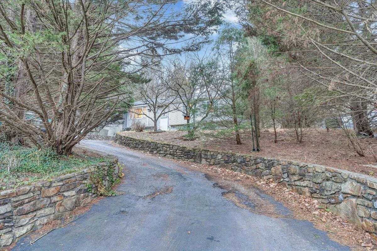 2720 Grandin RD SW - Photo 7