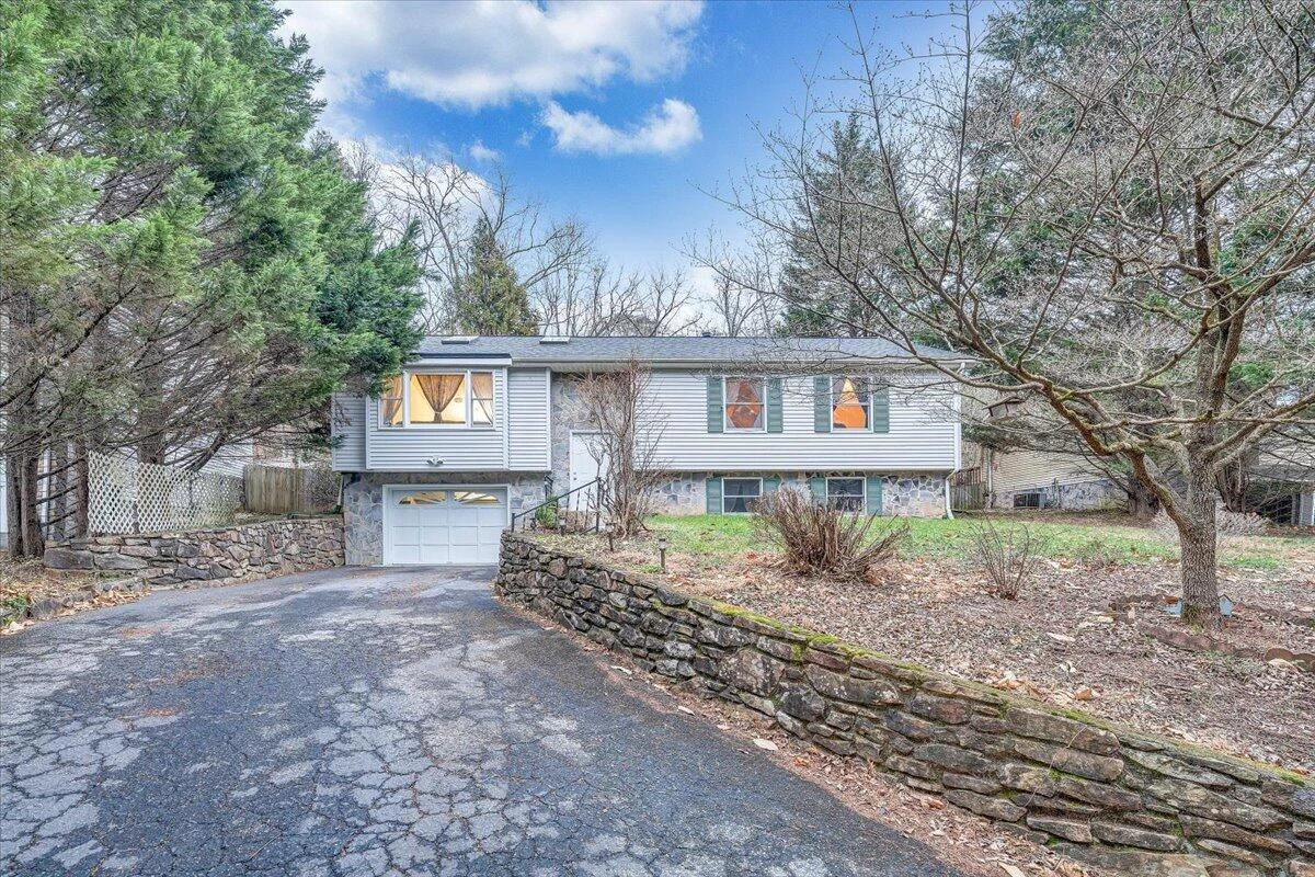 2720 Grandin RD SW - Photo 10