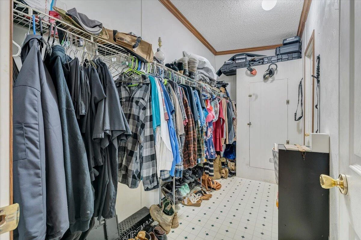 5705 Fork Mountain RD - Photo 32
