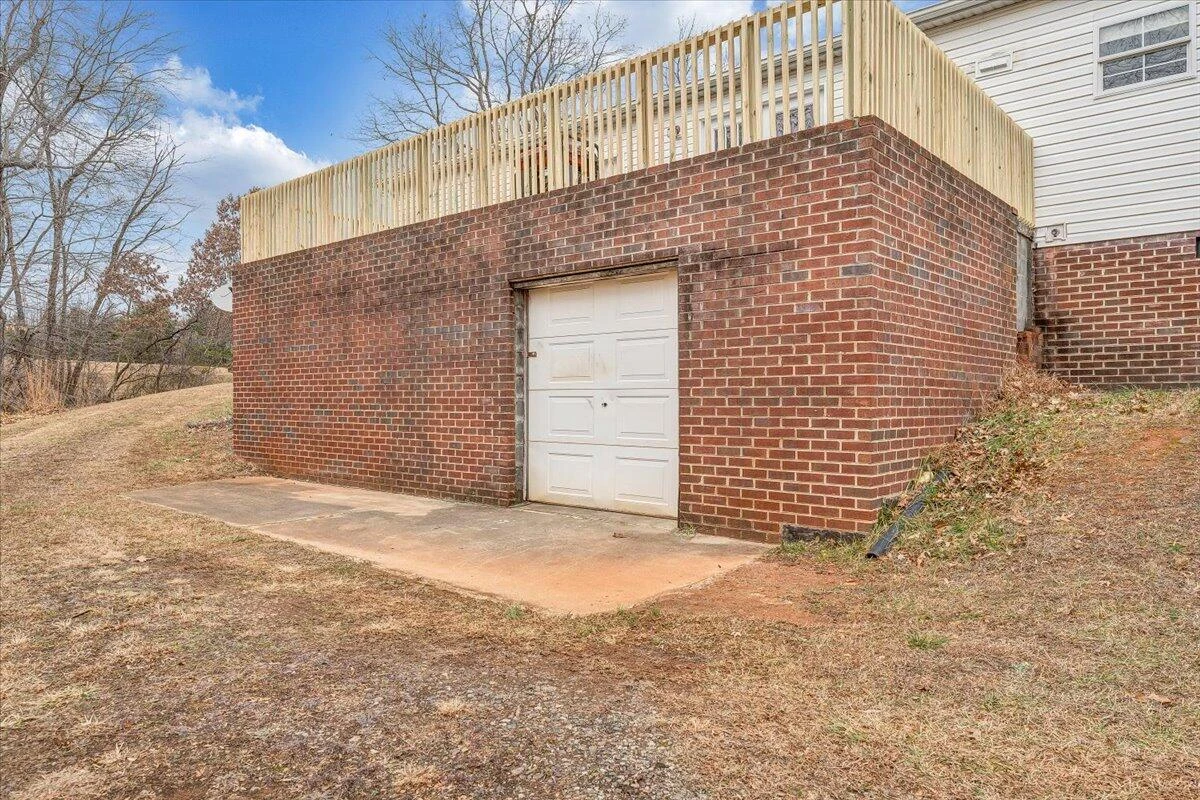 5705 Fork Mountain RD - Photo 40