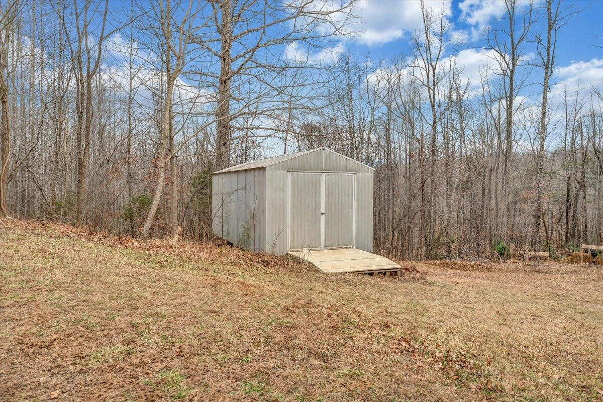 5705 Fork Mountain RD - Photo 43