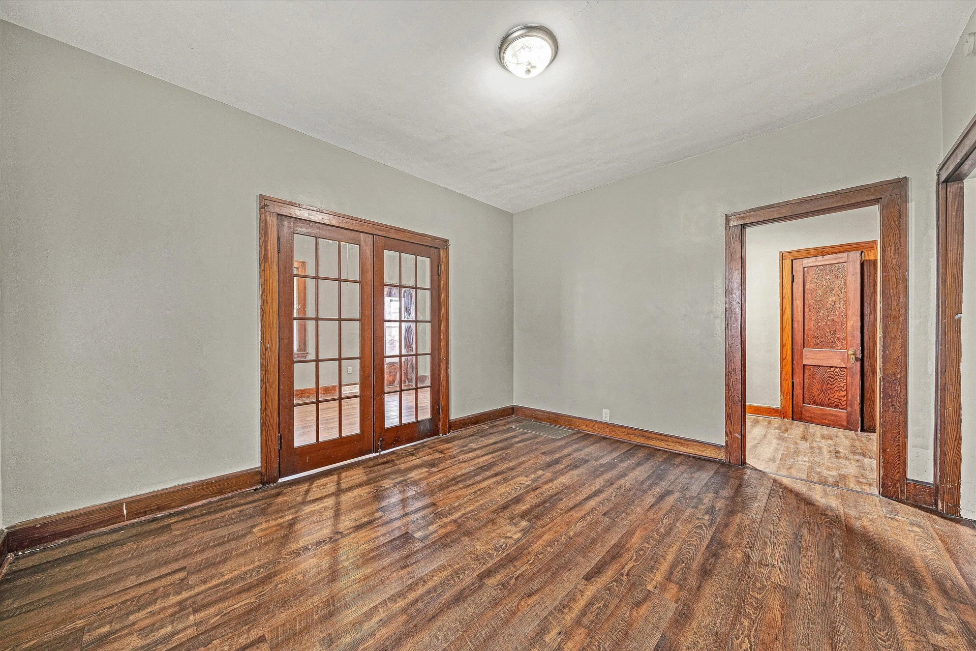 919 Dale AVE SE - Photo 6