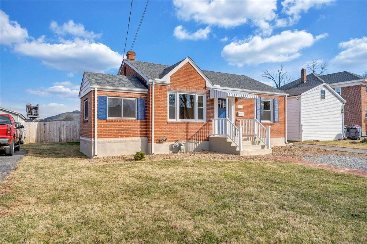 4713 Delray ST NW - Photo 2