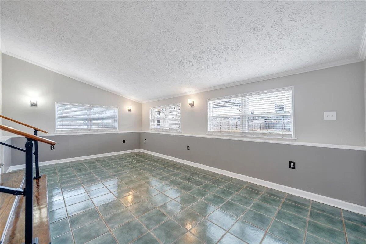 4713 Delray ST NW - Photo 29