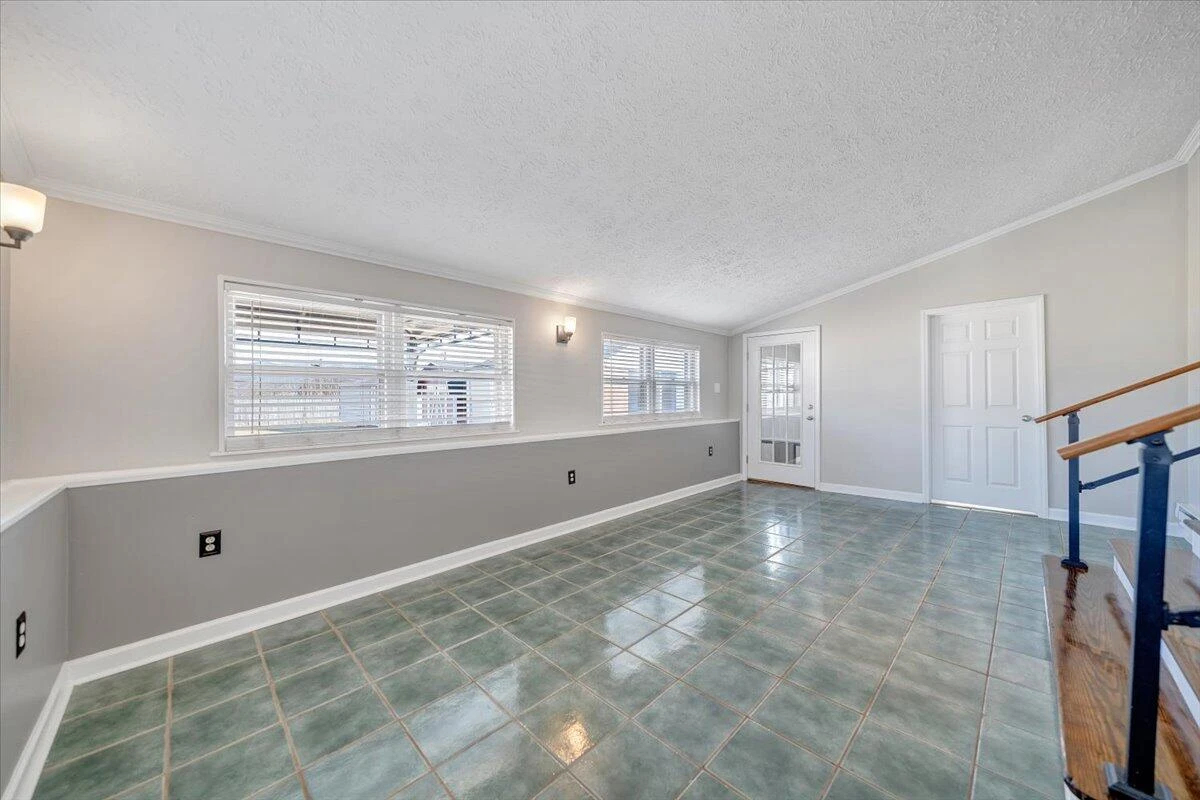 4713 Delray ST NW - Photo 32
