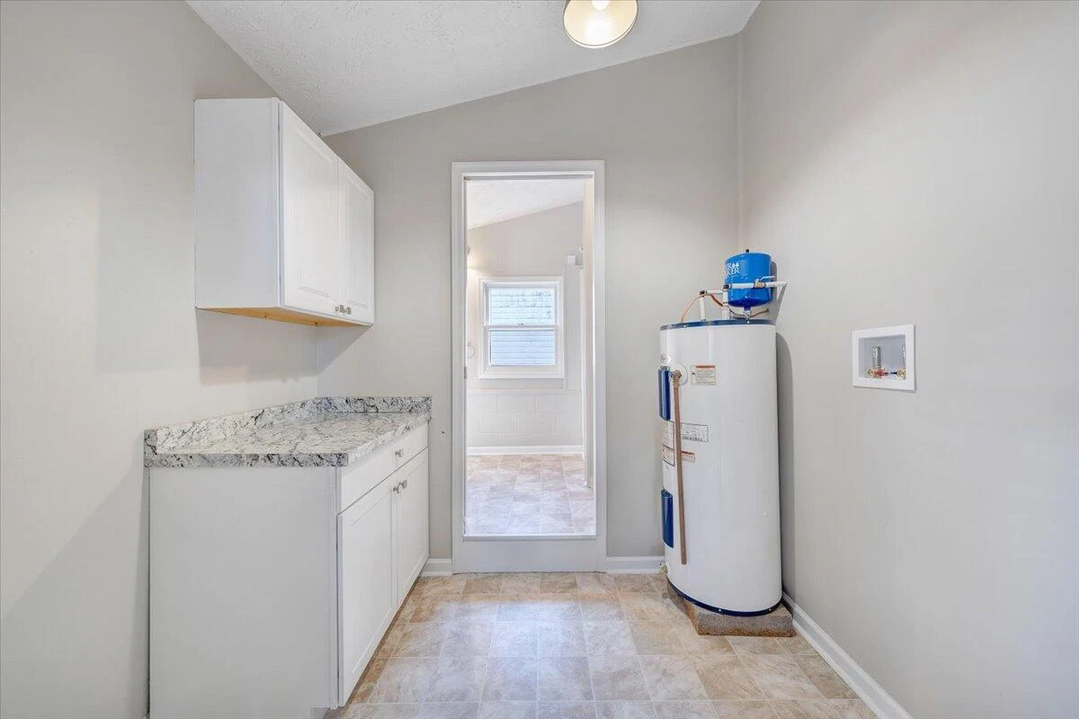 4713 Delray ST NW - Photo 35