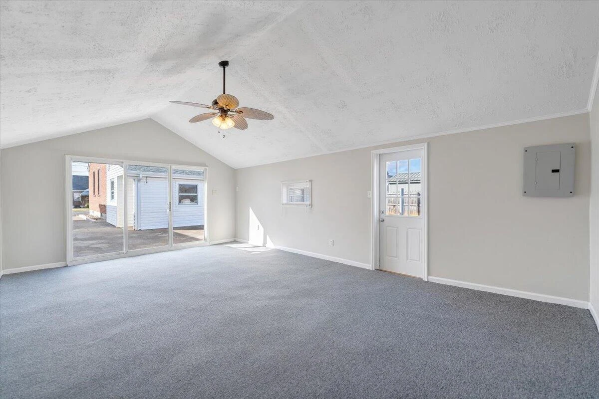 4713 Delray ST NW - Photo 44