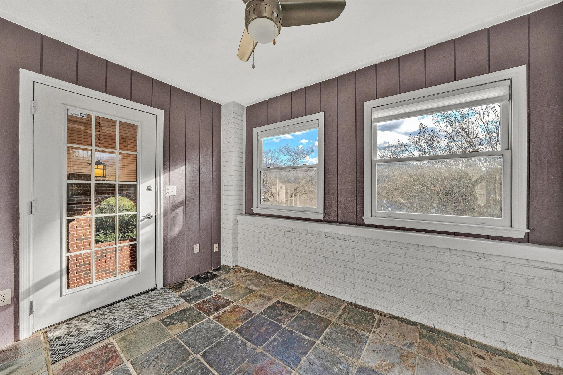 2705 Wycliffe AVE SW - Photo 12