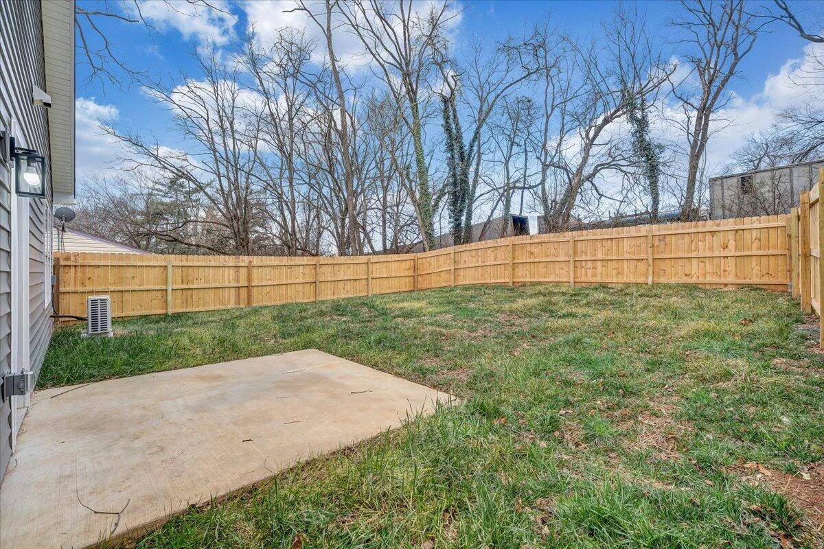 1424 Varnell AVE NE - Photo 3