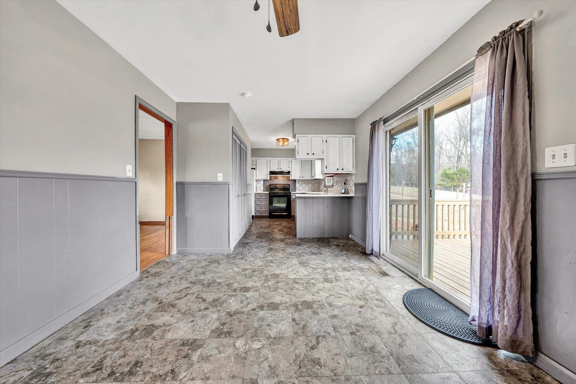 955 Kingston RD - Photo 11