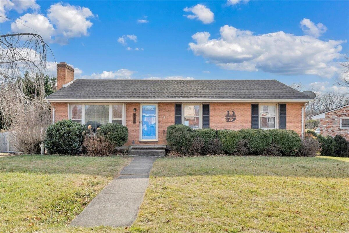 4336 Fontaine DR