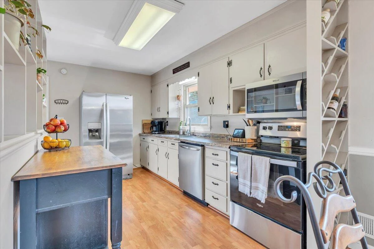 4336 Fontaine DR - Photo 12
