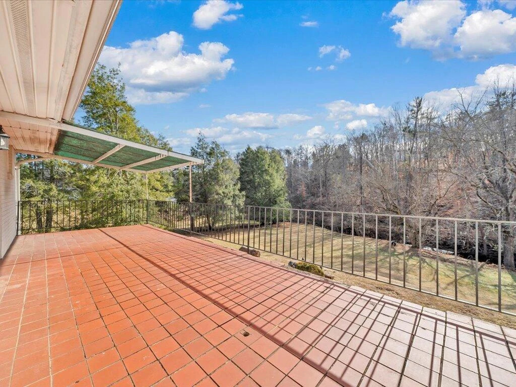 135 Old Furnace RD - Photo 22
