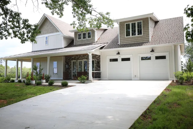 3741 Lowry RD, Goode, VA, 24556