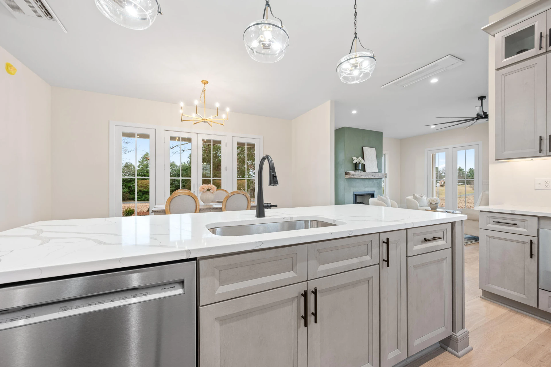 3741 Lowry RD - Photo 8