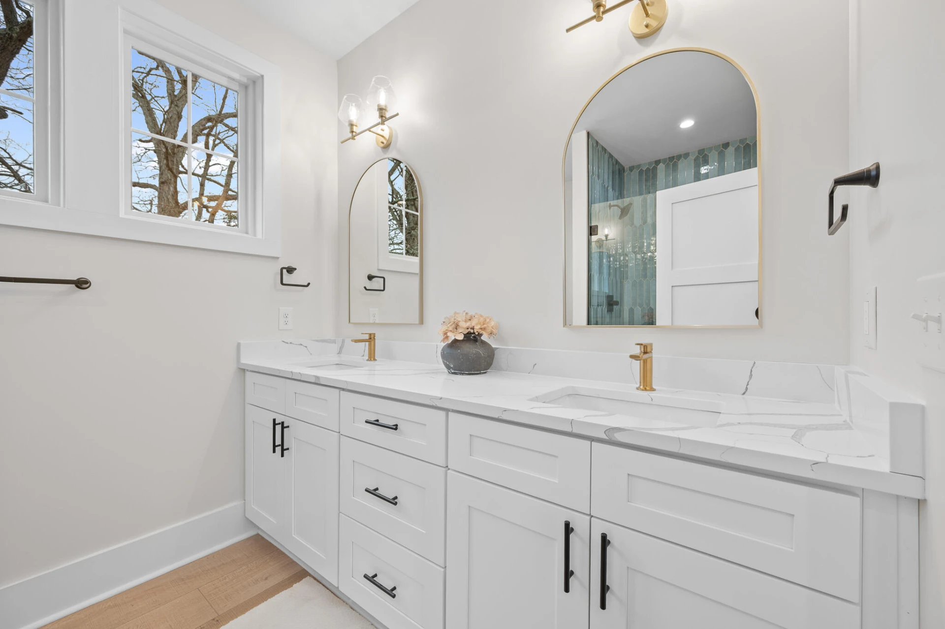 3741 Lowry RD - Photo 21