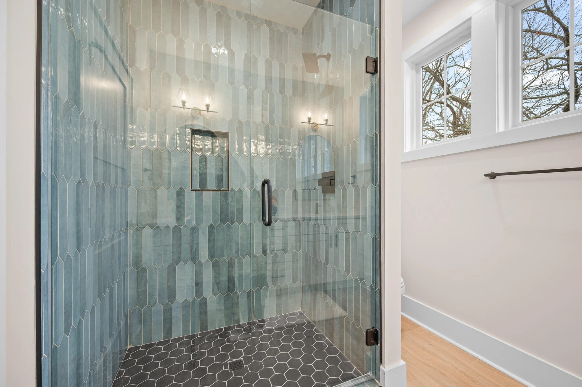 3741 Lowry RD - Photo 22