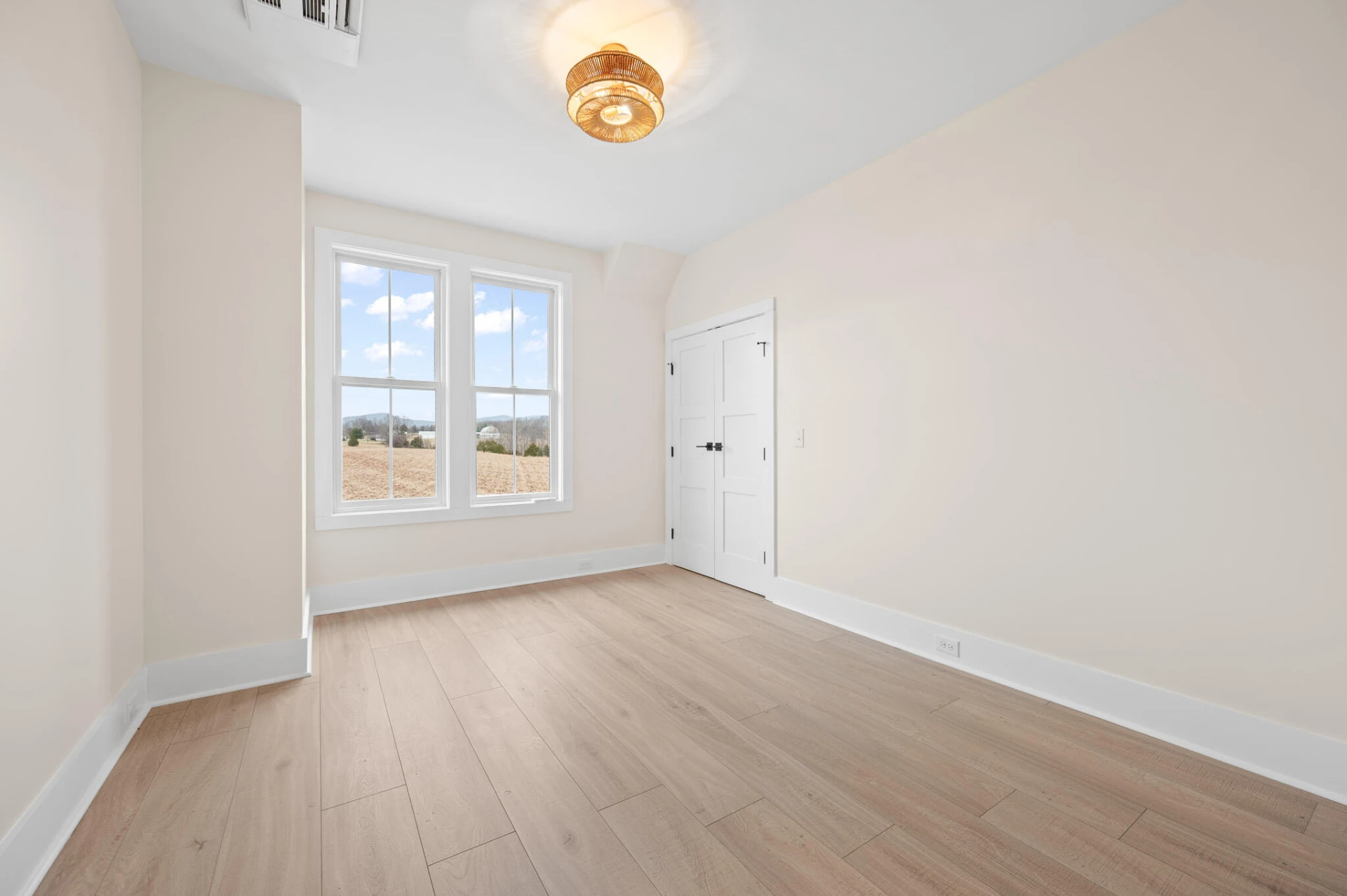 3741 Lowry RD - Photo 25