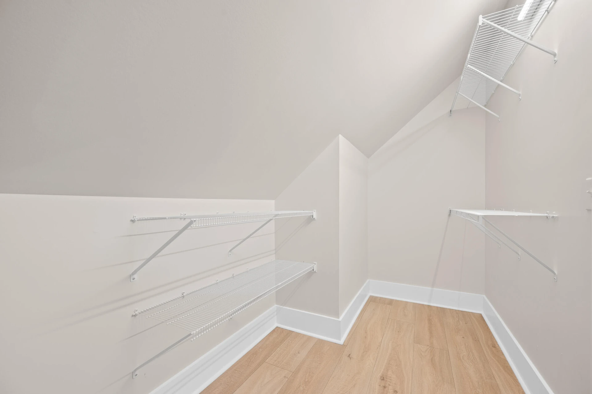 3741 Lowry RD - Photo 31