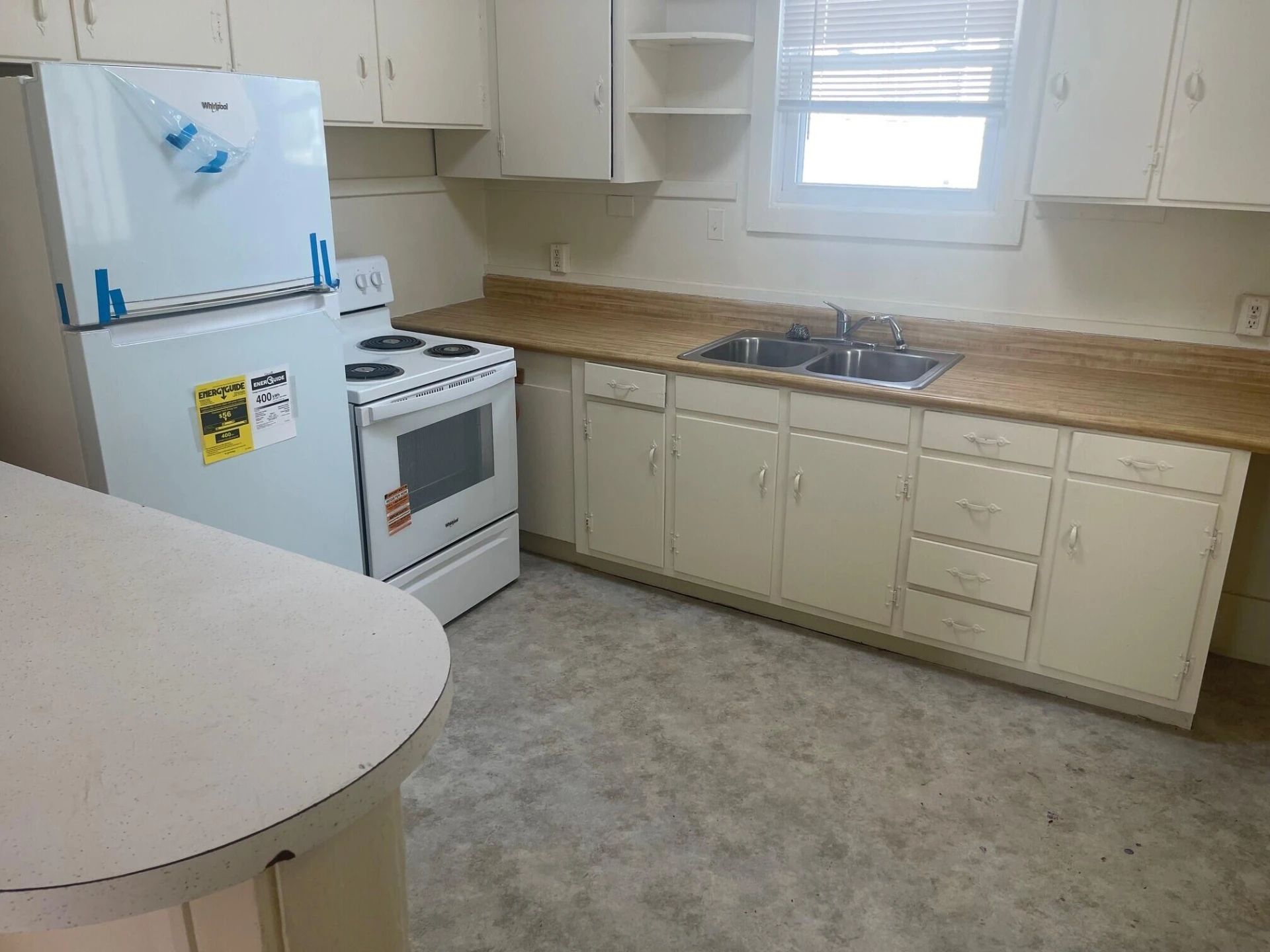 717 Mississippi AVE NE - Photo 6