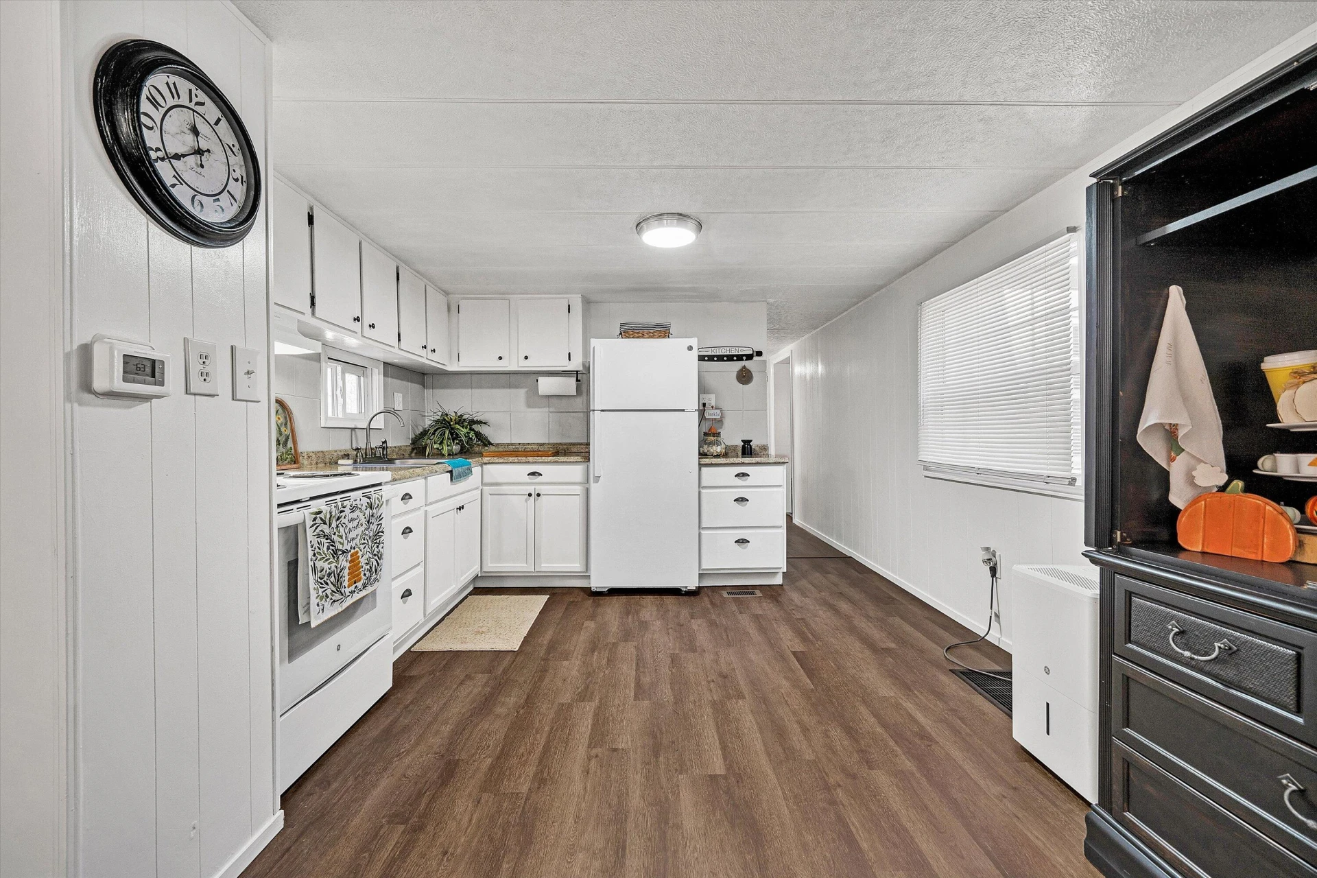 11111 Sontag RD - Photo 16