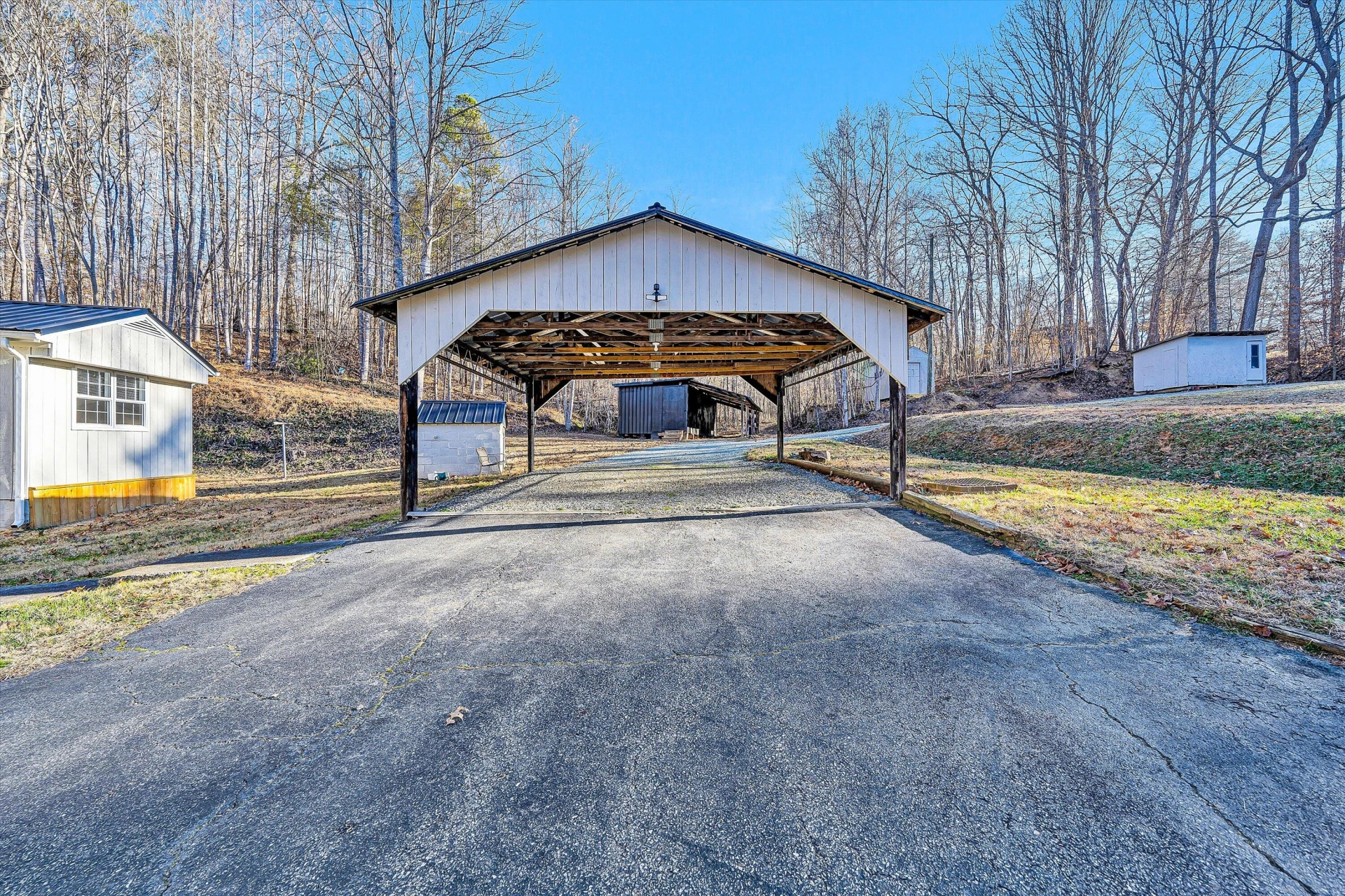 11111 Sontag RD - Photo 33