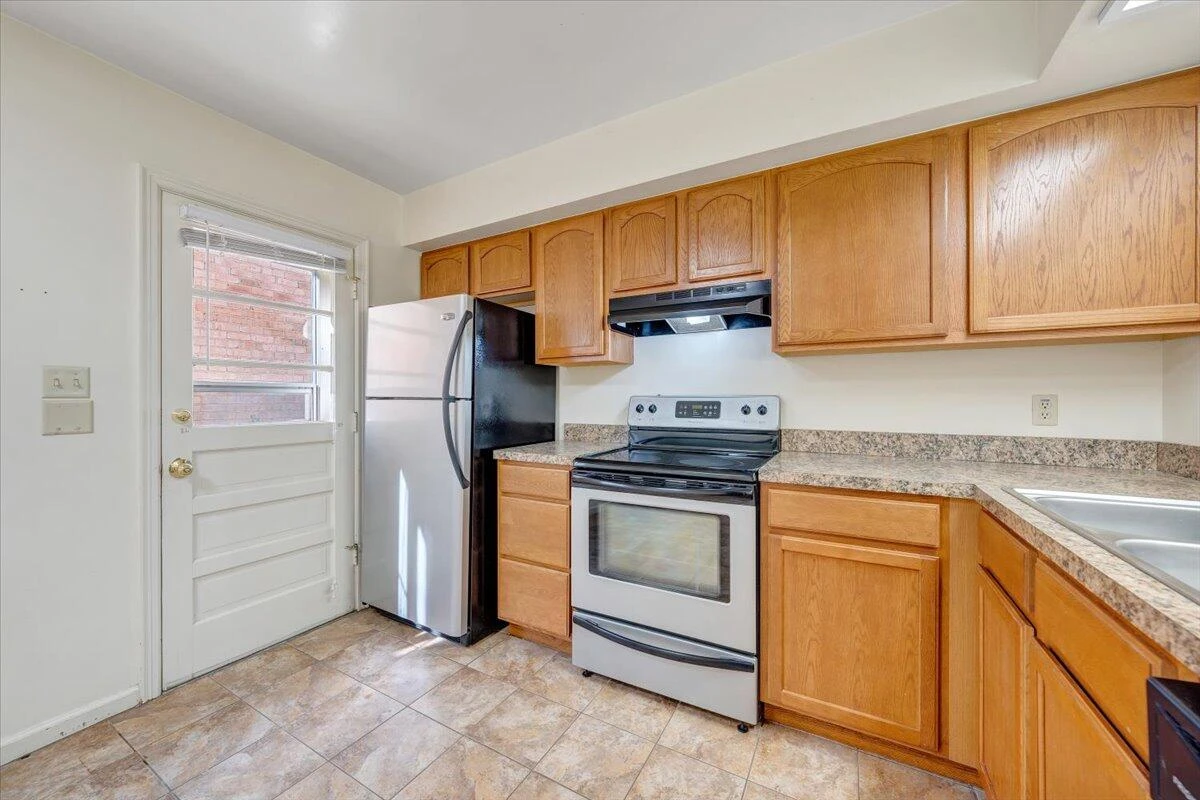 1519 Watauga ST SW #E - Photo 8