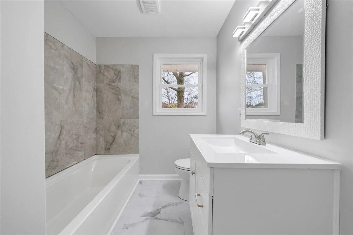 2120 Ellison AVE - Photo 15