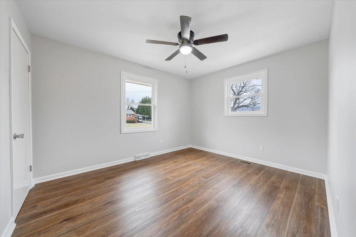 2120 Ellison AVE - Photo 17