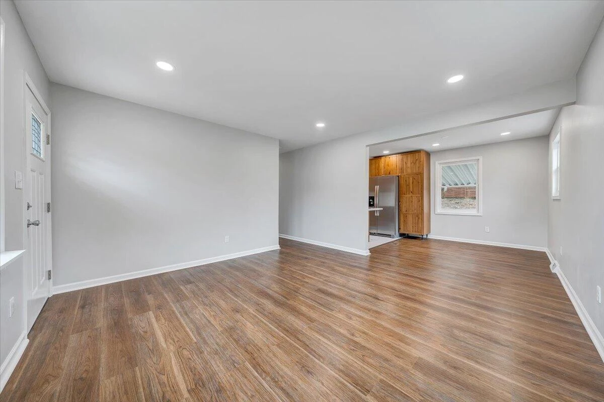 2120 Ellison AVE - Photo 3