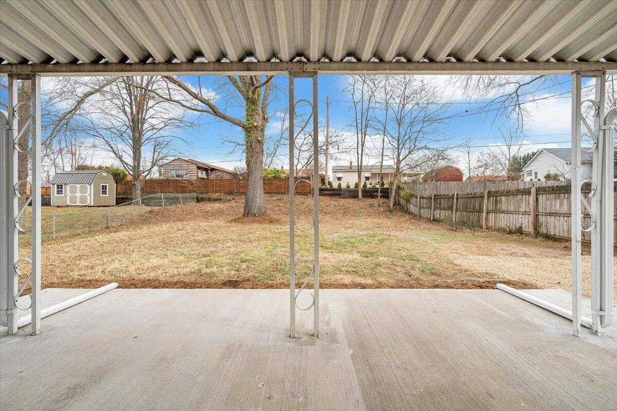2120 Ellison AVE - Photo 31