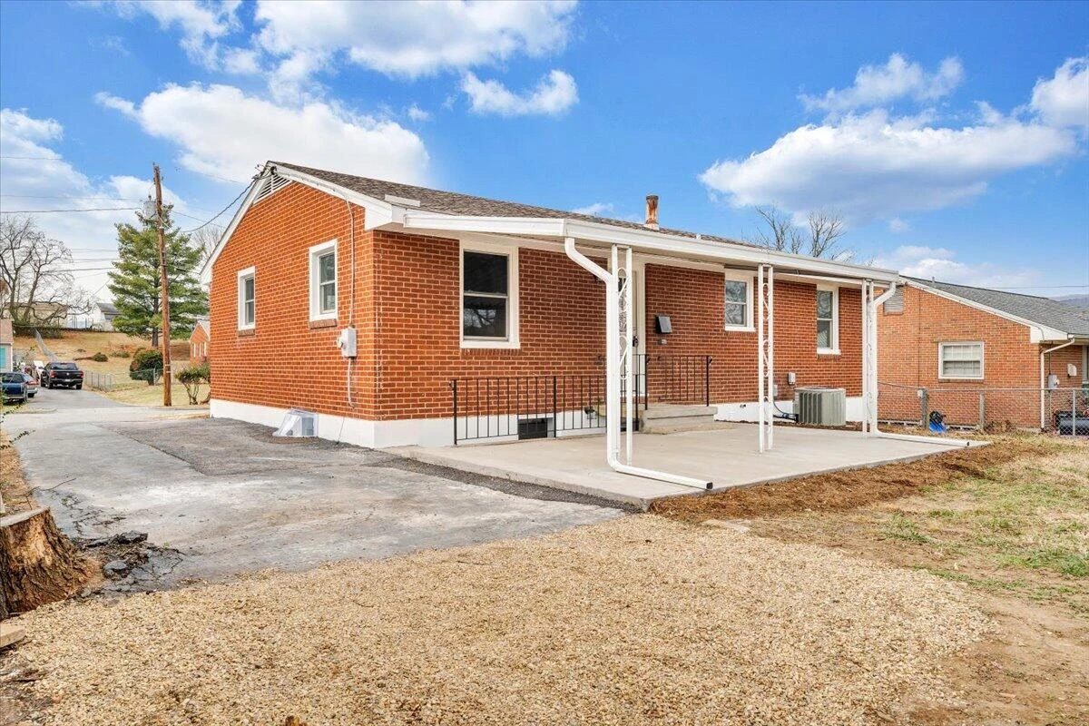 2120 Ellison AVE - Photo 37