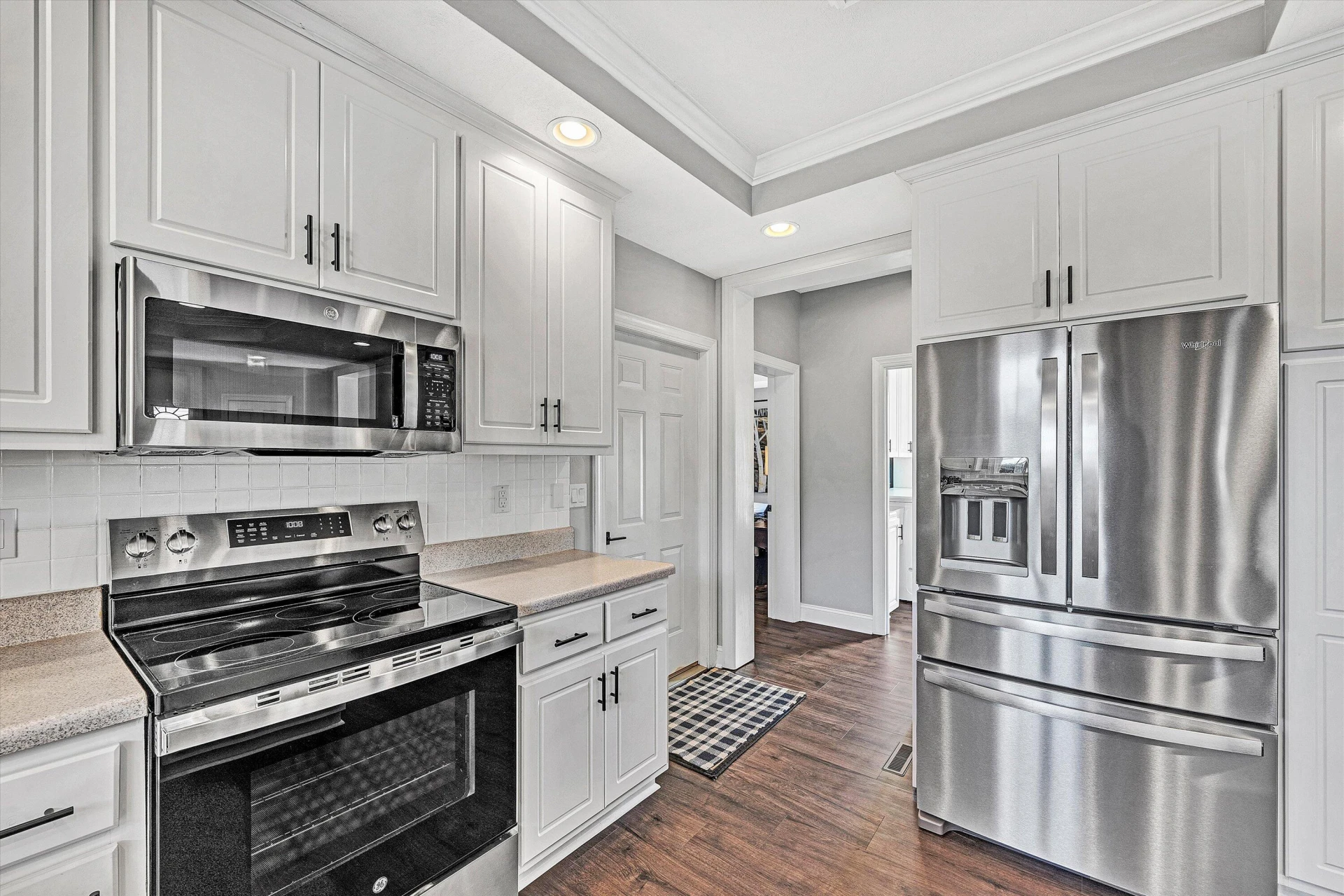 395 Chestnut Creek DR - Photo 17