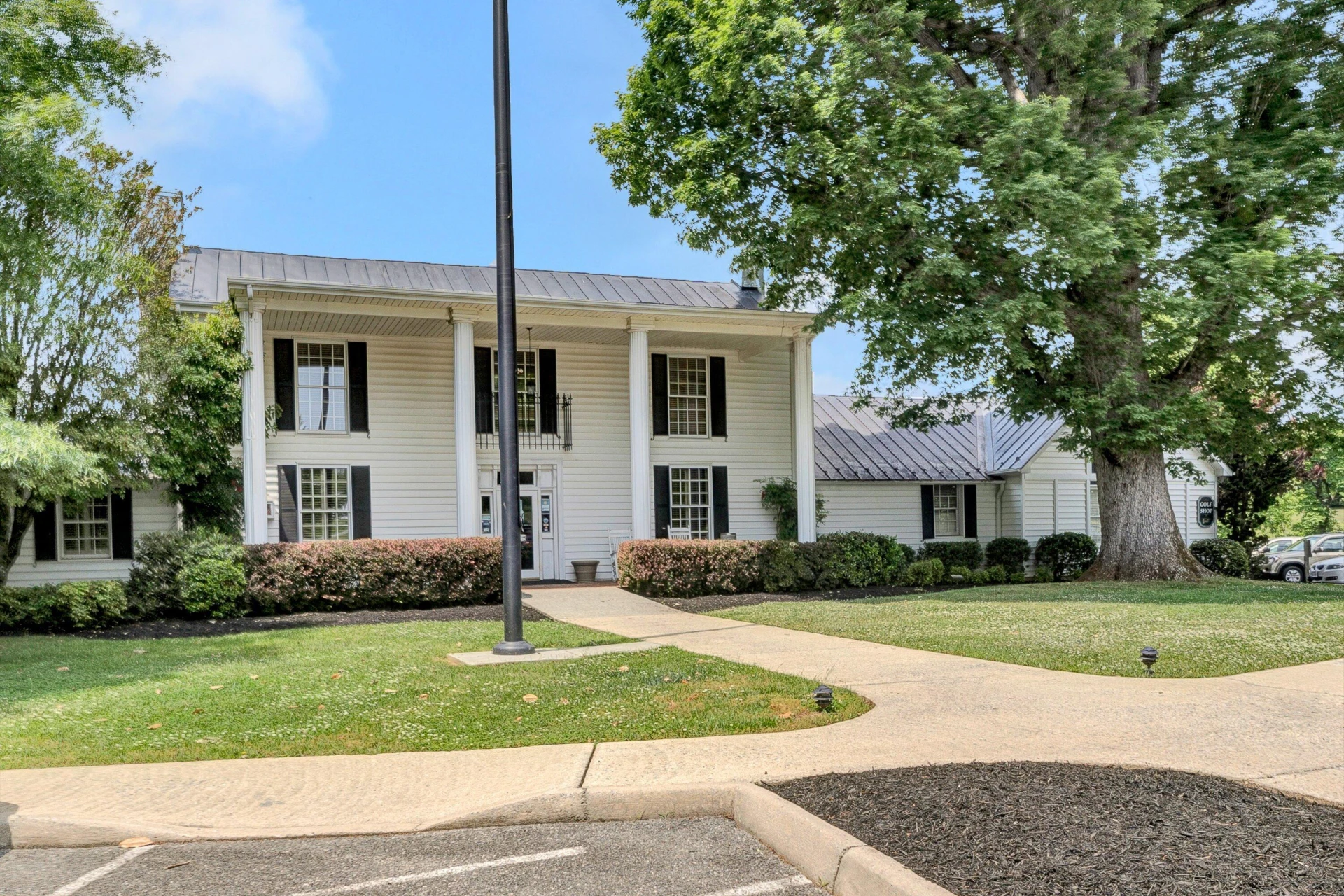 395 Chestnut Creek DR - Photo 57