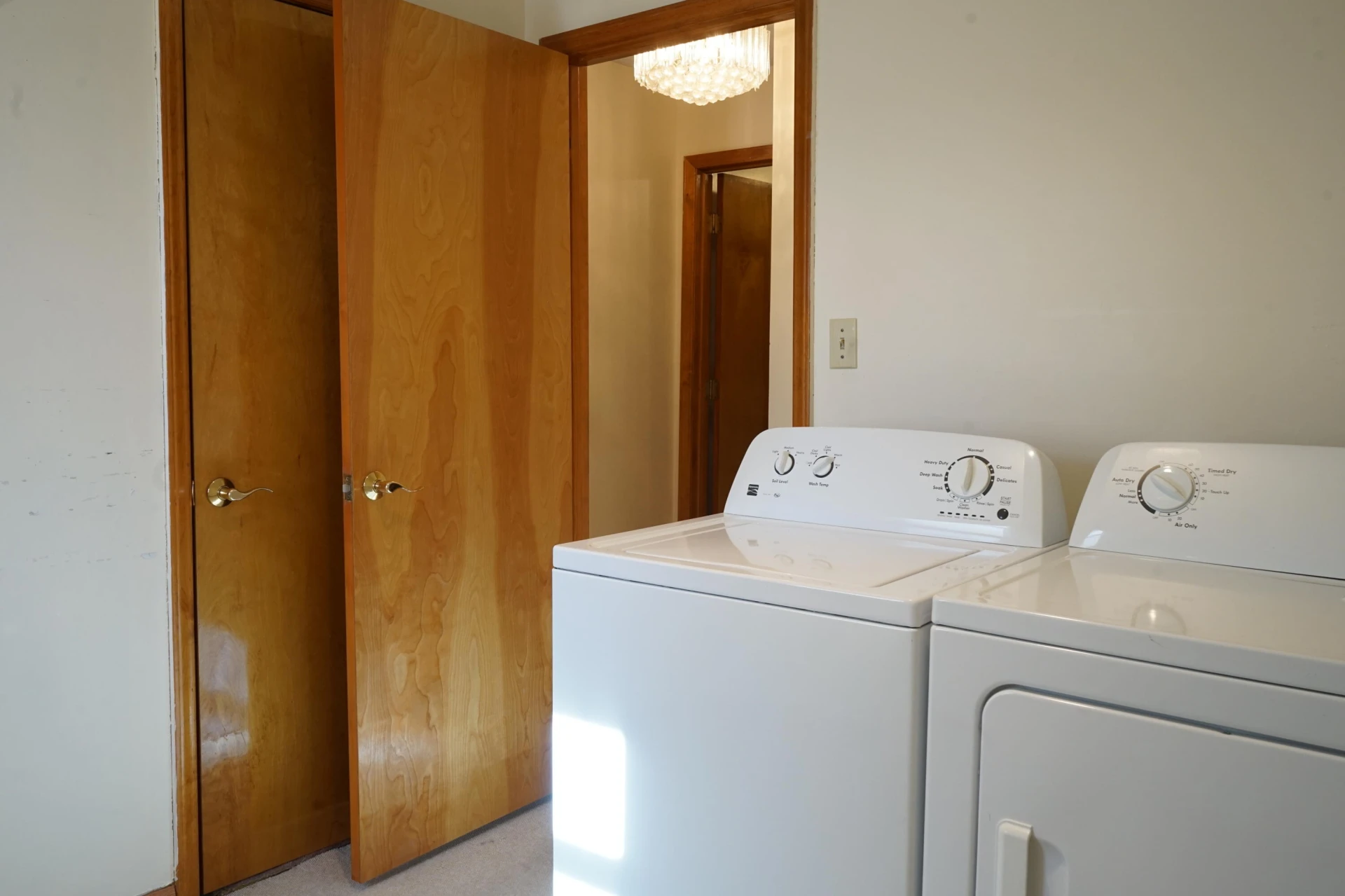 934 Pocahontas AVE NE - Photo 22
