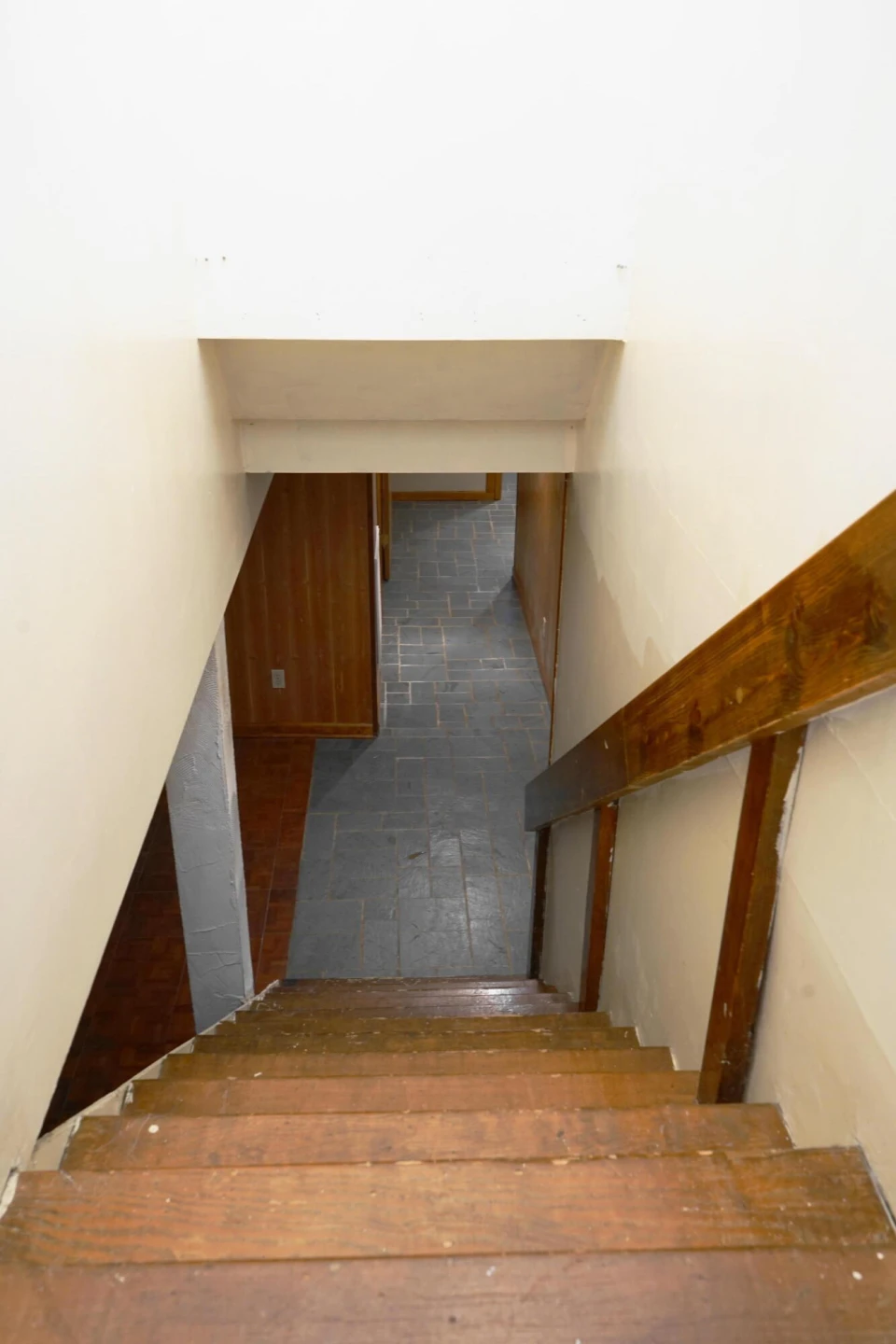 934 Pocahontas AVE NE - Photo 23